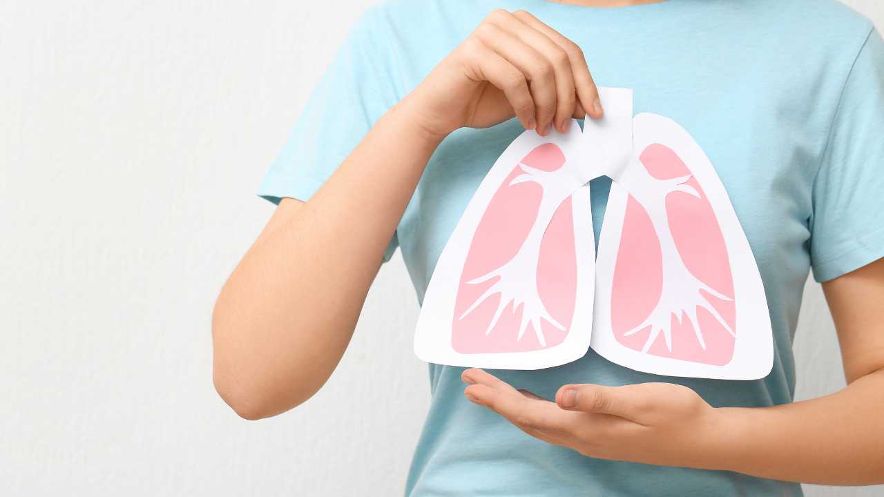 How to Clear Phlegm From Lungs After Surgery